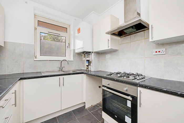 2 Bedroom Apartment To Rent In Sankey House, St James Avenue, London, E2