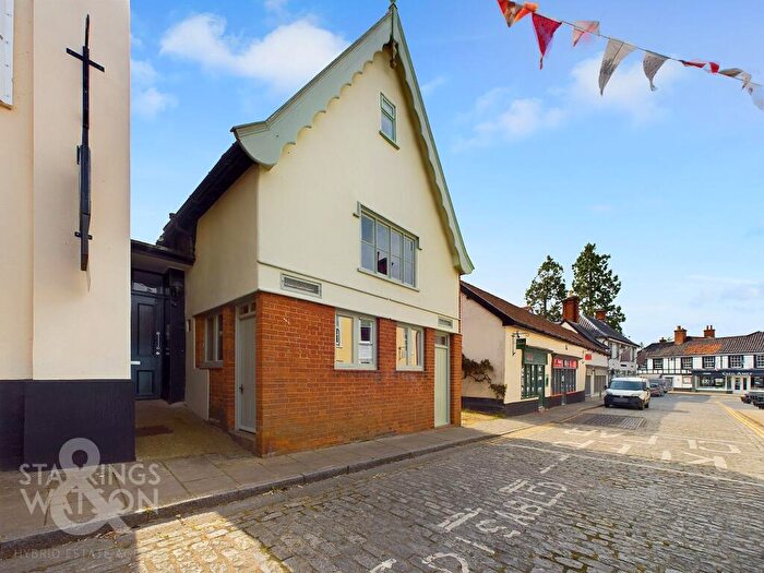 4 Bedroom Cottage For Sale In Exchange Street, Harleston, IP20