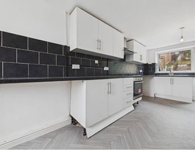 3 Bedroom Property To Rent In Springfield Crescent, Bolsover, Chesterfield, S44