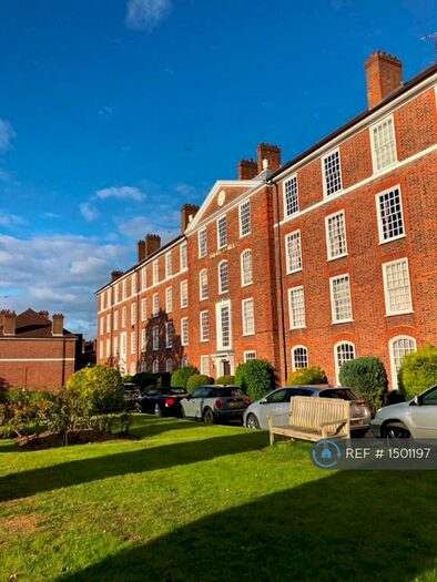 4 Bedroom Flat To Rent In Dudley Court, London, NW11