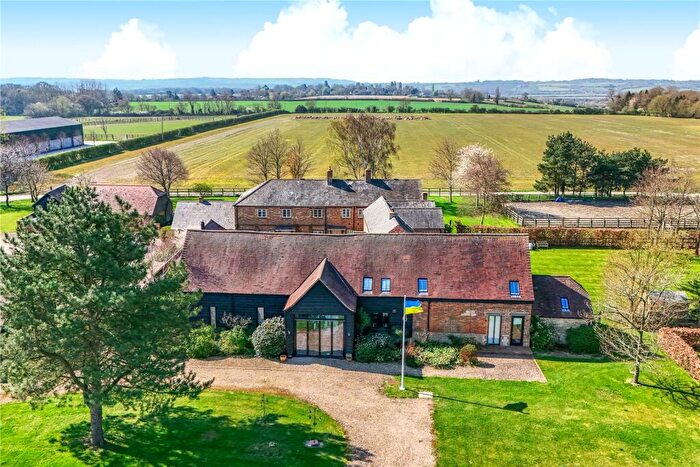 3 Bedroom Barn Conversion For Sale In Whanau Farm, Brill Road, Horton Cum Studley, OX33