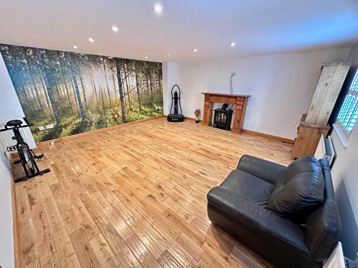 3 Bedroom House To Rent In Bates Close, Loughborough, Leics, LE11