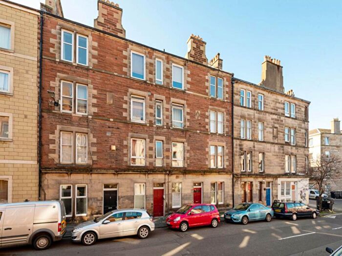 2 Bedroom Flat To Rent In Sloan Street, Leith, Edinburgh, EH6