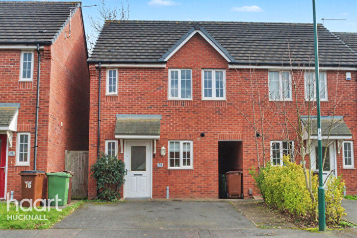 3 Bedroom End Of Terrace House For Sale In Bakewell Drive, Nottingham, NG5