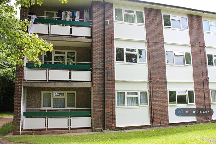 2 Bedroom Flat To Rent In Perry Oaks, Bracknell, RG12