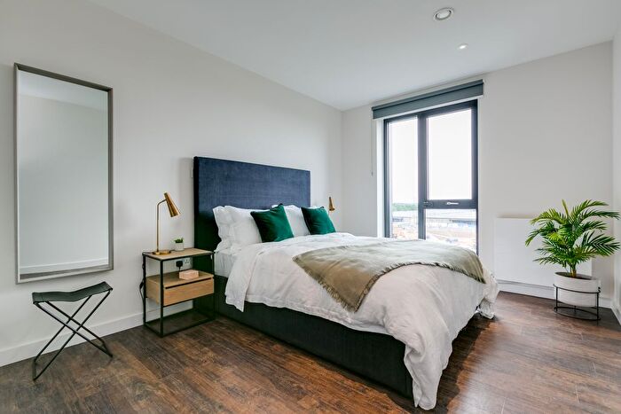 1 Bedroom Flat To Rent In Greenford, UB6