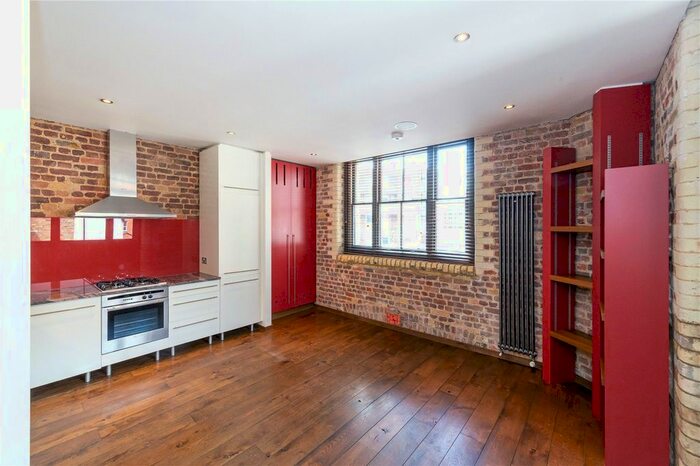 2 Bedroom Flat To Rent In Dingley Place, London, EC1V