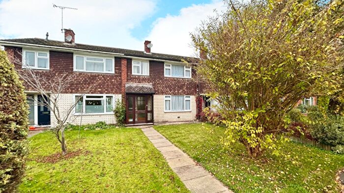 3 Bedroom Terraced House To Rent In Meadgate Avenue, Great Baddow, Chelmsford, CM2