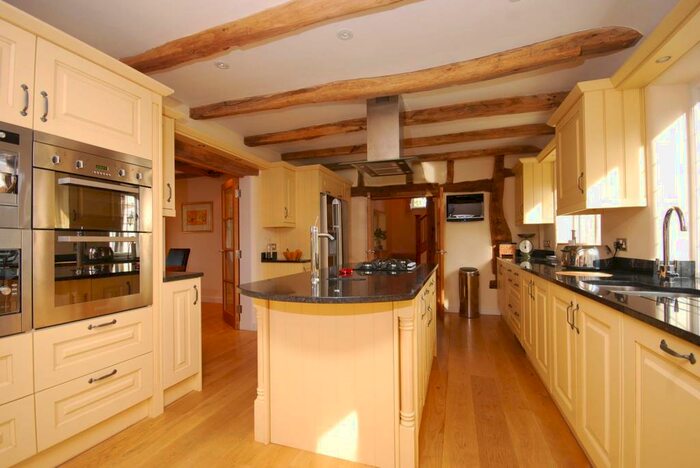6 Bedroom Cottage To Rent In Gravelpits Lane, Gomshall, Guildford, GU5