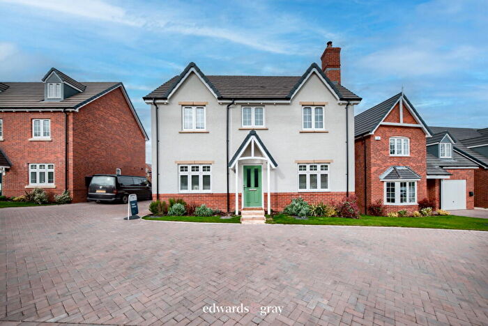 4 Bedroom Detached House For Sale In Kenilworth Gate, Kenilworth, CV8
