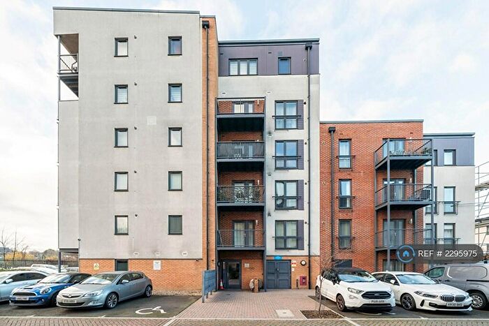 2 Bedroom Flat To Rent In Fairthorn Road, Greenwich, London, SE7