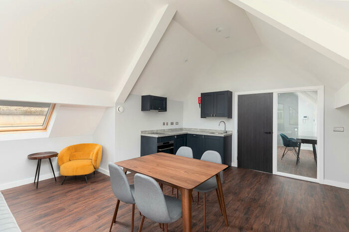 1 Bedroom Penthouse To Rent In The Loft @ Eveleigh Waterside, BA2