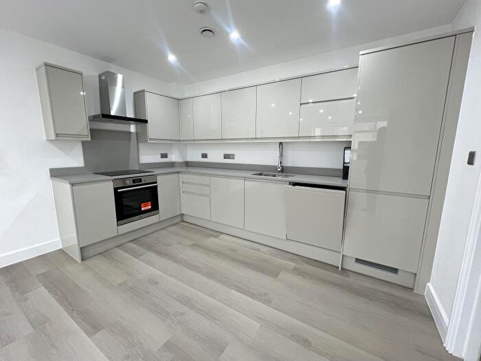 2 Bedroom Apartment To Rent In North Street, Guildford, GU1