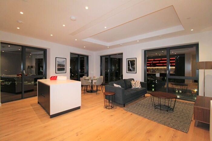 2 Bedroom Apartment To Rent In City Island Way, London, E14