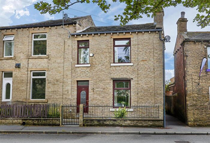 2 Bedroom End Of Terrace House For Sale In Scholes Lane, Scholes, Cleckheaton, BD19