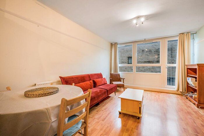 2 Bedroom Maisonette To Rent In Kiln Place, Gospel Oak, NW5