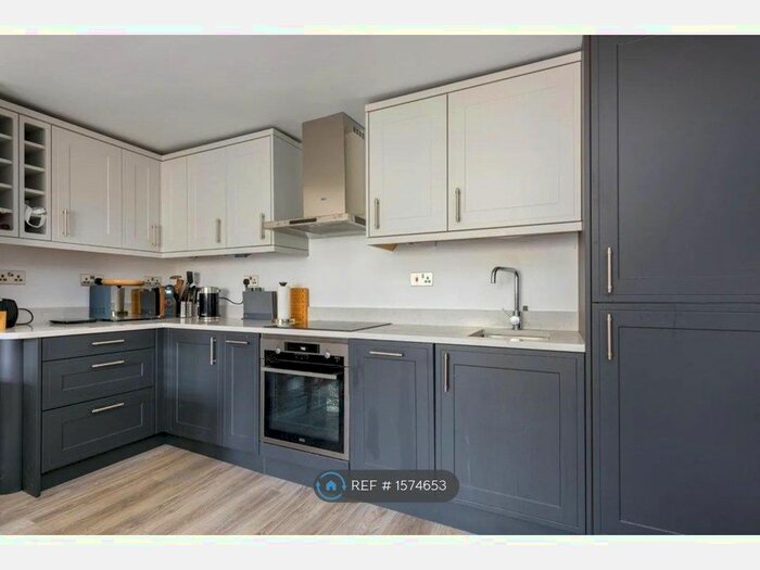 2 Bedroom Flat To Rent In George Street, Bathwick, Bath, BA2