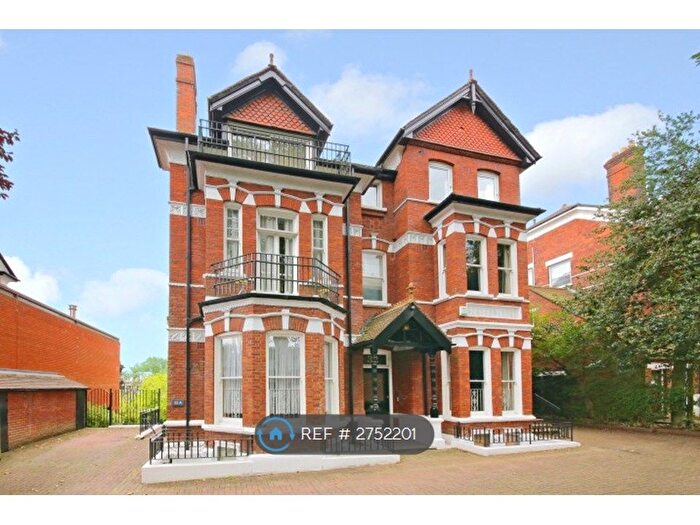 3 Bedroom Flat To Rent In Shepherds Hill, London, N6
