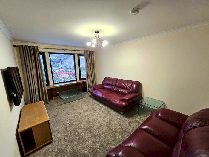 2 Bedroom Semi-Detached House To Rent In Belmont Gardens, Kittybrewster, Aberdeen, AB25