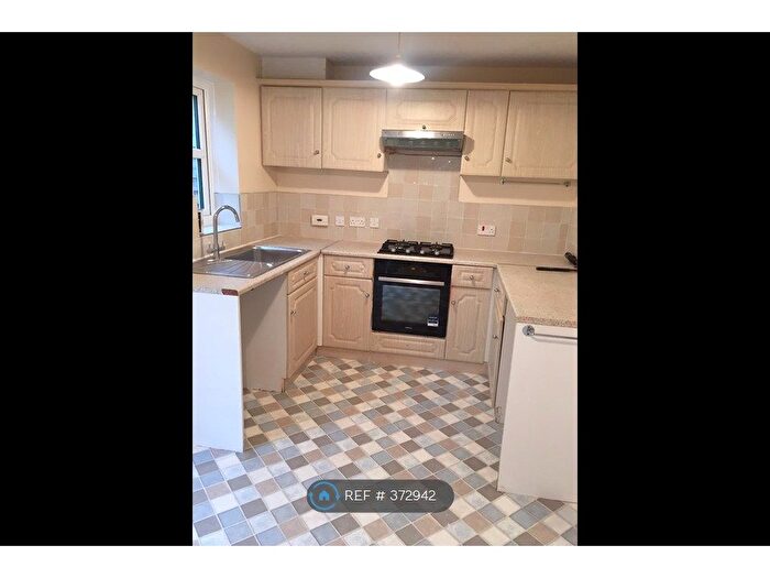 3 Bedroom Semi Detached House To Rent In Aspen Drive, Burnley, BB10