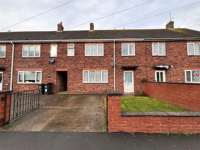 4 Bedroom Terraced House For Sale In Broadley Crescent, Louth, LN11