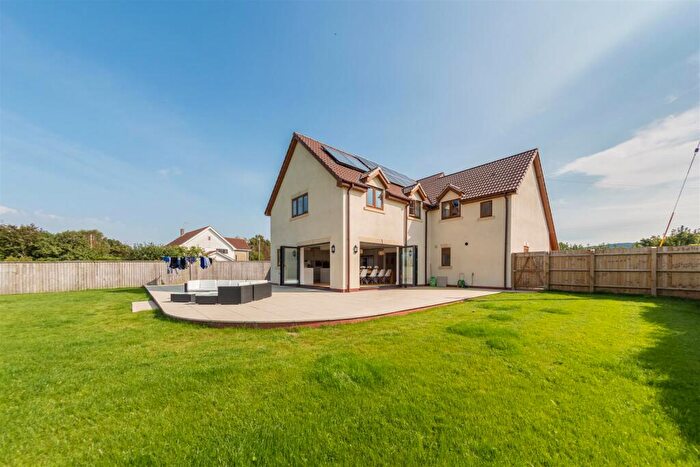 5 Bedroom Detached House For Sale In Greenwell Lane, Langford, BS40