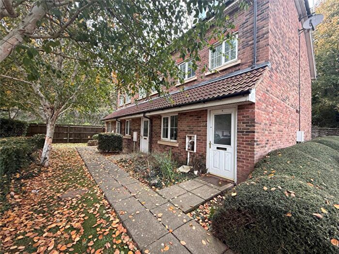 2 Bedroom Maisonette For Sale In Rockwell Court, Tovil, Maidstone, Kent, ME15