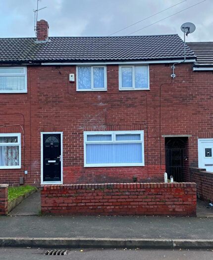 3 Bedroom Terraced House To Rent In Urmson Street, Hathershaw, Oldham, OL8