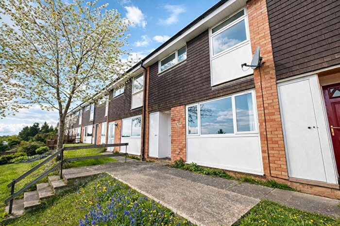 3 Bedroom Terraced House To Rent In Devon Road, Luton, Bedfordshire, LU2