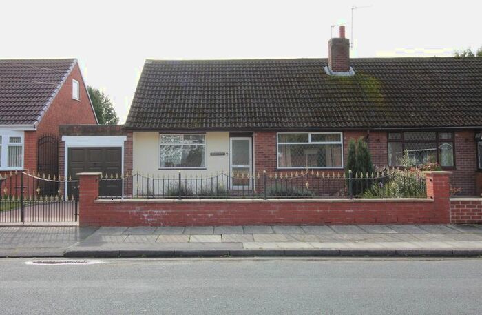 2 Bedroom Bungalow To Rent In Brandle Avenue, Bury, BL8
