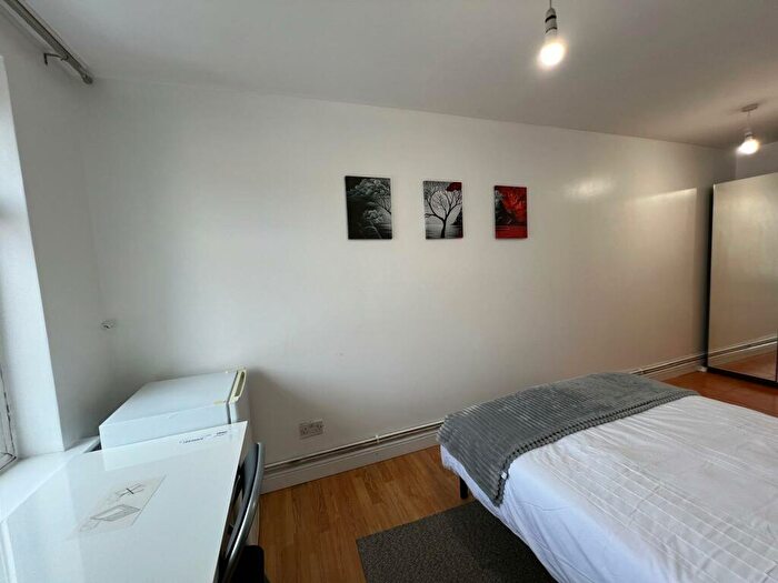1 Bedroom Terraced House To Rent In Hydethorpe Avenue, London, N9