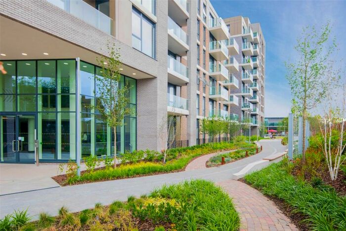 1 Bedroom Apartment To Rent In Queenshurst Square, Kingston Upon Thames, KT2