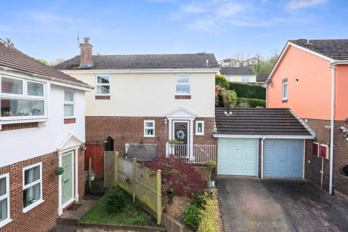 4 Bedroom Detached House For Sale In Spencer Drive, Tiverton, Devon, EX16