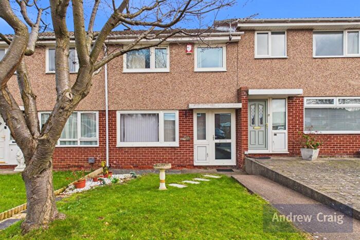 3 Bedroom Terraced House For Sale In Englefield Close, Kingston Park, NE3