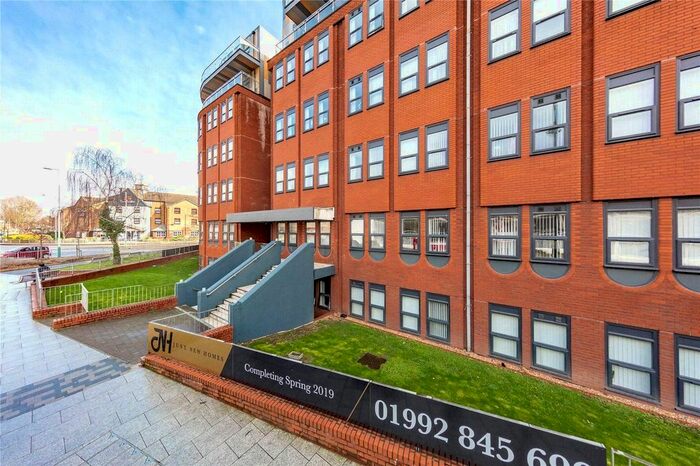 2 Bedroom Flat To Rent In Verve Apartments, Romford, Essex, RM1