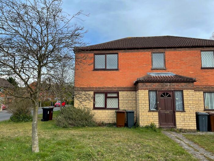 1 Bedroom Flat To Rent In Anderby Close, Hartsholme, Lincoln, LN6