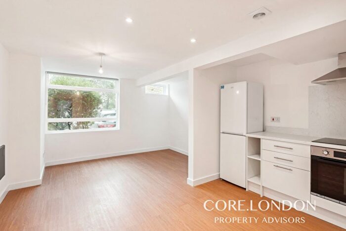 1 Bedroom Flat To Rent In Rosedale Road, Richmond, TW9