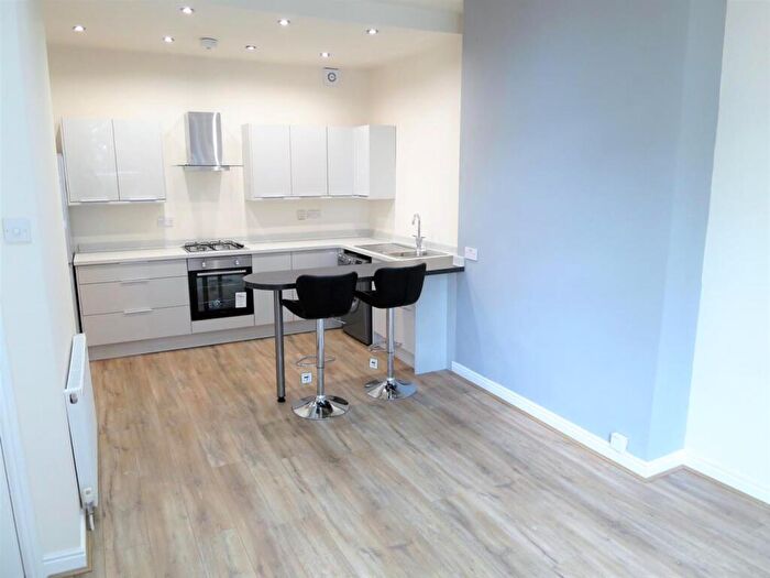 1 Bedroom Apartment To Rent In Mauldeth Road, Withington, M20