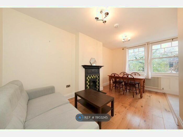 2 Bedroom Flat To Rent In Vanbrugh Hill, London, SE3