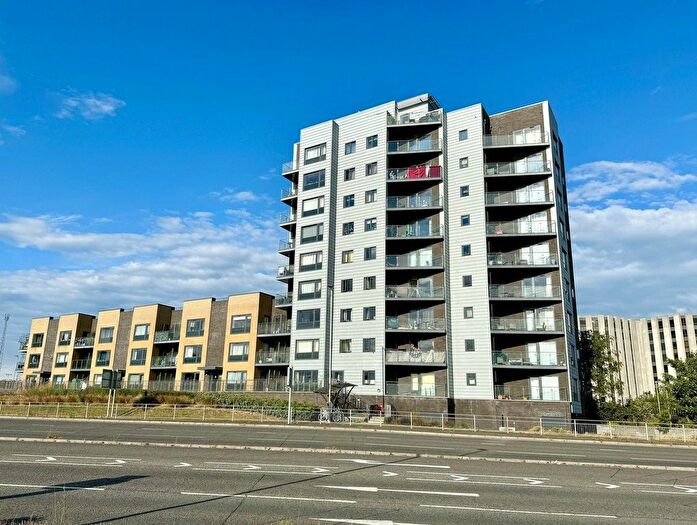 2 Bedroom Flat For Sale In Nile Court, Sterte Road, Poole, BH15