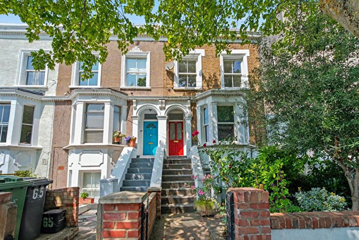 1 Bedroom Flat For Sale In Shakespeare Road, London, SE24