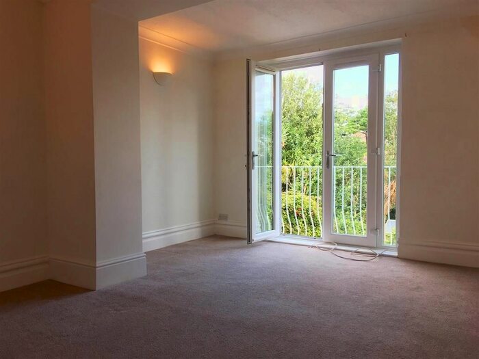 1 Bedroom Flat To Rent In Cockington Lane, Torquay, TQ2