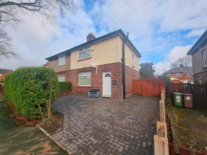 3 Bedroom Semi-Detached House To Rent In Springfield Road, St. Helens, WA10