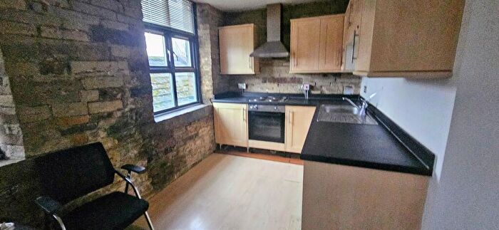 1 Bedroom Flat For Sale In Highgate Mill Fold, Queensbury, Bradford, BD13