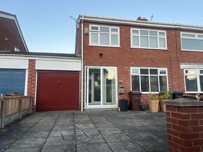 3 Bedroom Semi-Detached House For Sale In Calder Drive, Maghull, Liverpool, L31