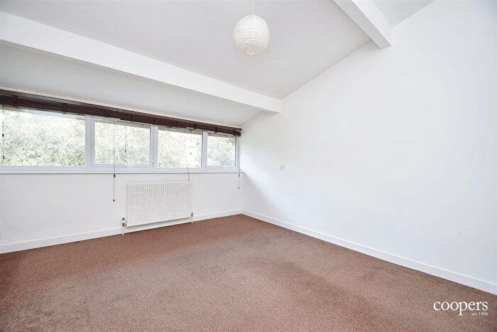 1 Bedroom Maisonette To Rent In Hawes Close, Northwood, HA6