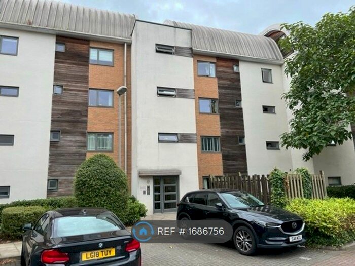 2 Bedroom Flat To Rent In Nell Lane, Manchester, M20