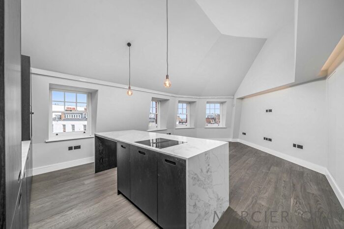 2 Bedroom Flat To Rent In Young Street, Kensington, W8