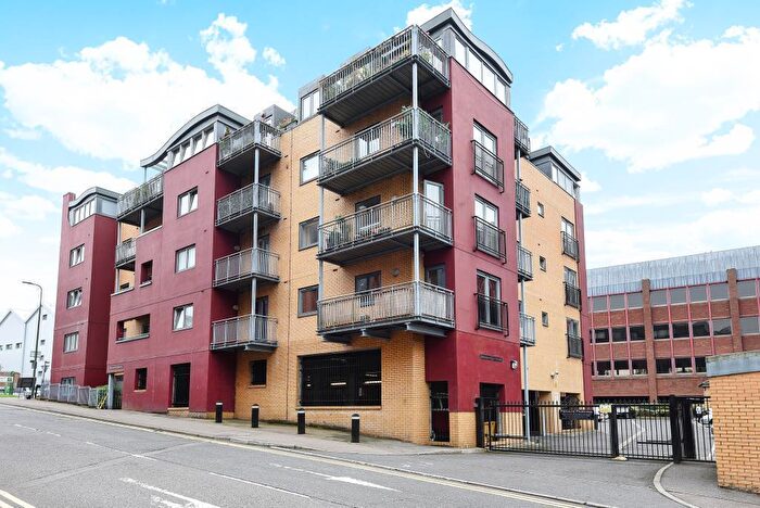 2 Bedroom Apartment To Rent In Selden Hill, Hemel Hempstead, HP2