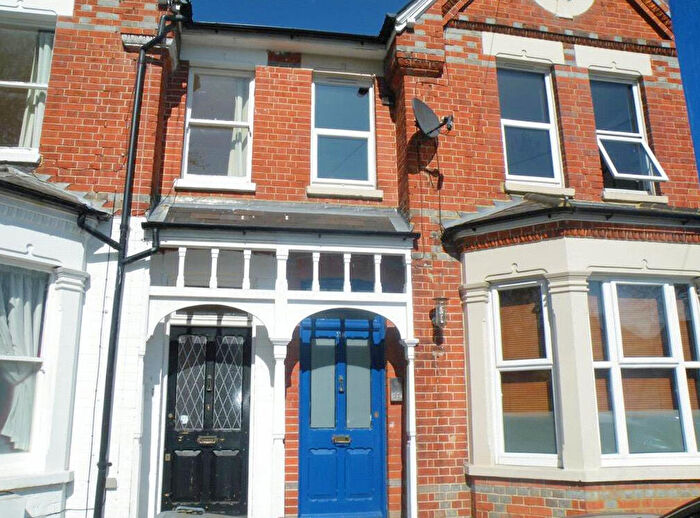1 Bedroom Flat To Rent In Tilehurst Road, Reading, RG30